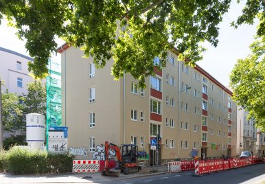Gerüst abgebaut Kurt-Eisner-Straße 76-78